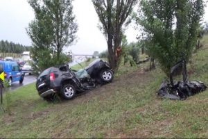 Yağış &ccedil;ifte &ouml;l&uuml;m getirdi