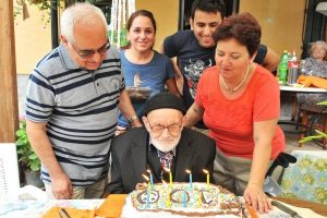 Bursalı Şahin Dede 100'&uuml;nc&uuml; yaşını kutladı