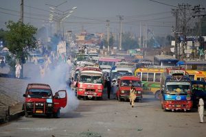 Tahir-ul Kadri Pakistan'a d&ouml;nd&uuml;