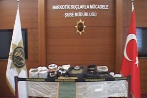 'Hitler Eroini'ne polis baskını