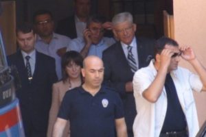 Savcıya şok su&ccedil;lama
