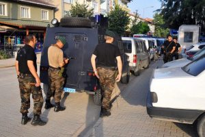 Bursa'da nefes kesen operasyon!