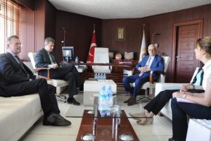 "Ne İhsanoğlu, ne Erdoğan"