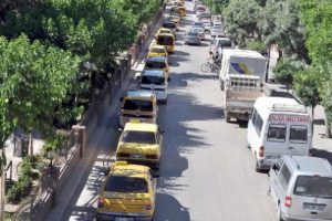 Taksicilerden korsan tepkisi