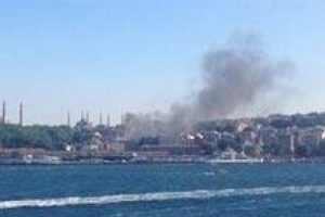 Sirkeci Tren Garı'nda yangın &ccedil;ıktı