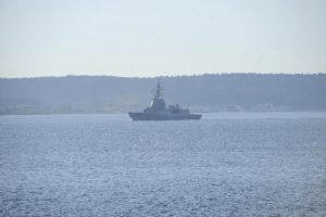 &Ccedil;anakkale Boğazı'ndan ge&ccedil;tiler