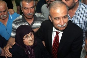 Hanefi Avcı'ya sevgi seli