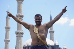 Başpehlivan 7 yıllık hayalini ger&ccedil;ekleştirdi
