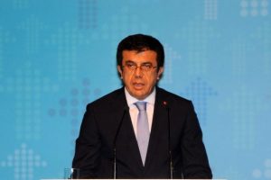 Bakan Zeybek&ccedil;i Merkez'den beklentisini a&ccedil;kladı