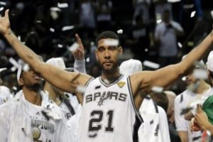 Tim Duncan'da bir yıl daha
