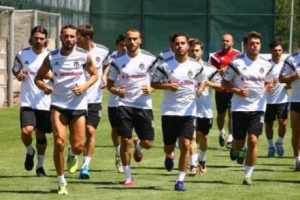 Beşiktaş sezonu a&ccedil;tı