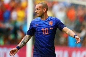 Atletico Sneijder'in peşinde!