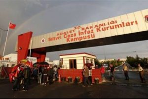 Balyoz'da 25 beraat