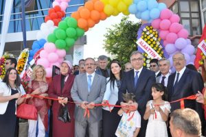 "&Ccedil;ocuklarımız geleceğimizdir"