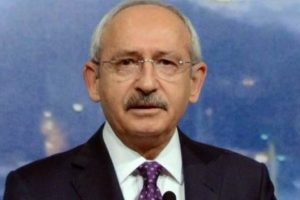 İhsanoğlu'nun adaylığı i&ccedil;in ilk imza Kılı&ccedil;daroğlu'ndan