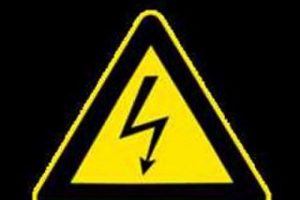 Piknikte elektrik akımına kapılan &ouml;ğretmen &ouml;ld&uuml;