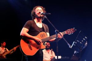 Fettah Can Mersin'i salladı