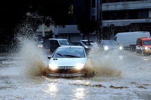 Meteoroloji'den d&ouml;rt ile sağanak uyarısı
