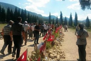 Bursalı madenciler, şehit meslektaşlarını unutmadı