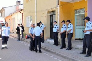 74 yaşında eş katili oldu