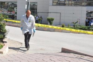 Otob&uuml;s terminalinde silahlı saldırı