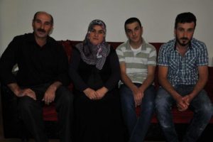 Bağdat'ta mahsur kalan 7 iş&ccedil;i ailelerine kavuştu