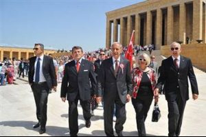Tahliye olan askerlerden Anıtkabir'e ziyaret