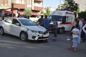 Otomobil motosiklete &ccedil;arptı