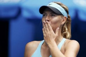 Sharapova &uuml;&ccedil;&uuml;nc&uuml; tura &ccedil;ıktı