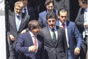 Erdoğan, Barzani'ye "B&ouml;l&uuml;nmeyin" dedi