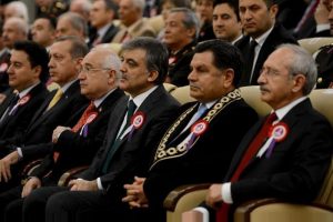 G&uuml;l'den Anayasa Mahkemesi'ne &ouml;vg&uuml;