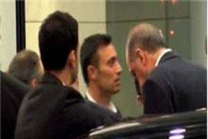 Mustafa Sandal Başbakan'ı karşıladı