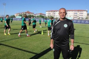 G&ouml;nl&uuml;ndeki finali a&ccedil;ıkladı