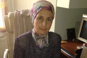 "Hala baş&ouml;rt&uuml;s&uuml;yle uğraşmak hoş bir şey değil"