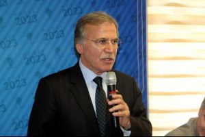 "G&ouml;r&uuml;nen k&ouml;y kılavuz istemez"