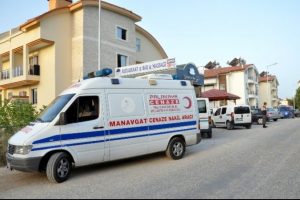 Antalya'da dehşet! &Ouml;fkeli eş dehşet sa&ccedil;tı!