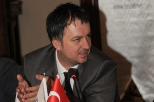 "Faiz indiriminde yaz ayları sıcak ge&ccedil;ecek"