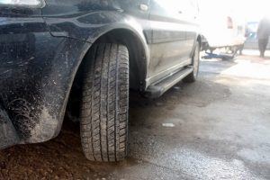 Yazın kış lastiği kullanılır mı?