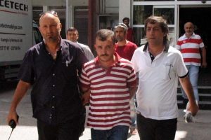 Cinayet ş&uuml;phelisi otel odasında yakalandı