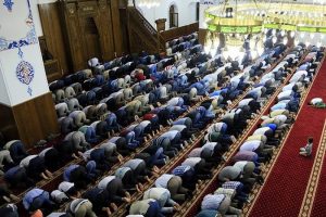 İlk teravih namazı kılındı