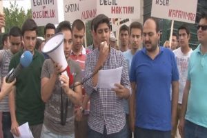CHP'liler &Ouml;SYM'yi protesto etti