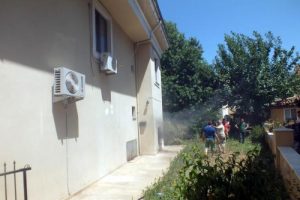 Panodan &ccedil;ıkan yangın korkuttu