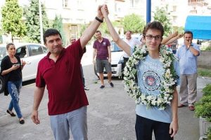 Az ve &ouml;z &ccedil;alışarak bu başarıyı elde ettim