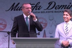 Erdoğan'dan Sultanahmet'te 10 Bin kişiye s&uuml;rpriz