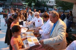 Kılı&ccedil;'ın iftarında Alman misafir