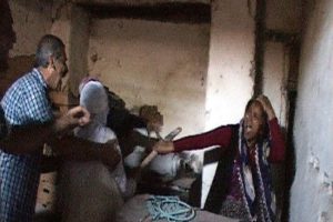 Hırsızlar 86'lık sert kayaya &ccedil;arptı