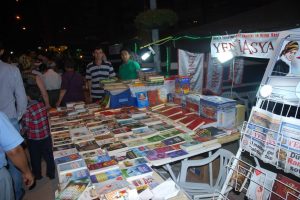 Kitap fuarına yoğun ilgi