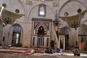 Korkudan teravih namazına gidemiyorlar
