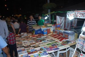 Kitap fuarına yoğun ilgi
