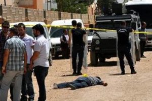 Yol ortasında kan donduran cinayet!